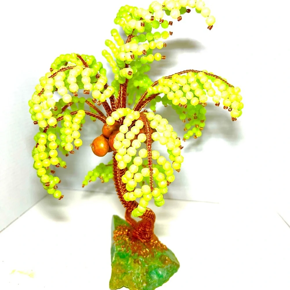 🔥RESERVE FOR SHIELA💥💥GLOW IN THE DARK BEADED - Picture 4 of 9